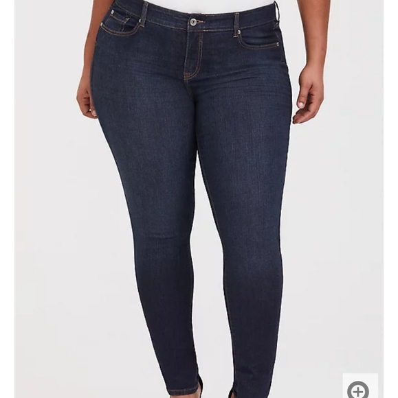 torrid Denim - NWOT Torrid Curvy Skinny Jeans